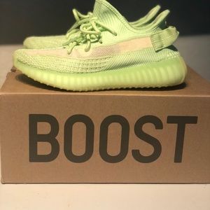 Yeezy Glow Sz 4.5